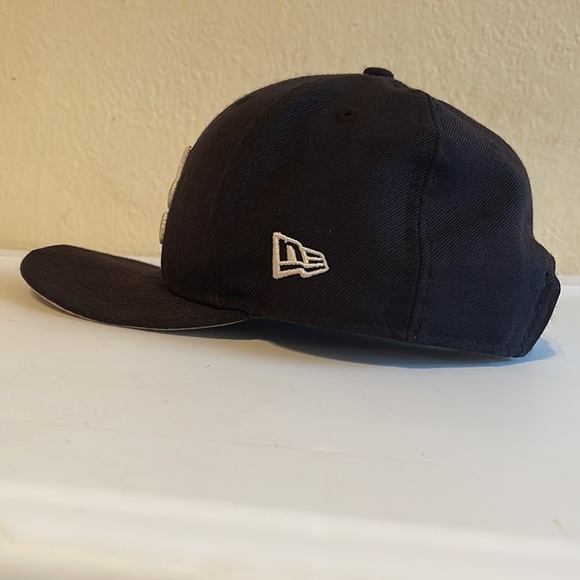 Atlanta Braves Blue SnapBack Hat - Picture 2 of 5
